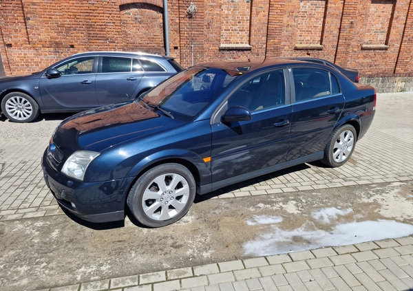 Opel Vectra cena 10900 przebieg: 173000, rok produkcji 2002 z Łazy małe 704